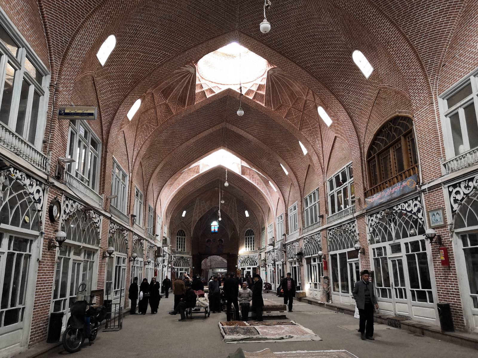 39. Stary bazar w Tabriz, historycznie jedno z ważnych miejsc handlowych 'Jedwabnego szlaku'.